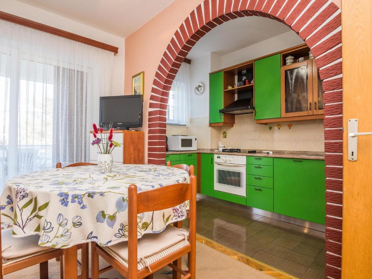 Apartments In House Liveric, In Vir At The Beach 외부 사진