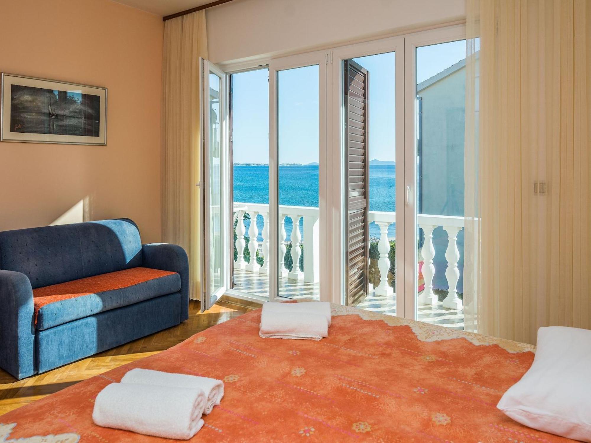Apartments In House Liveric, In Vir At The Beach 외부 사진