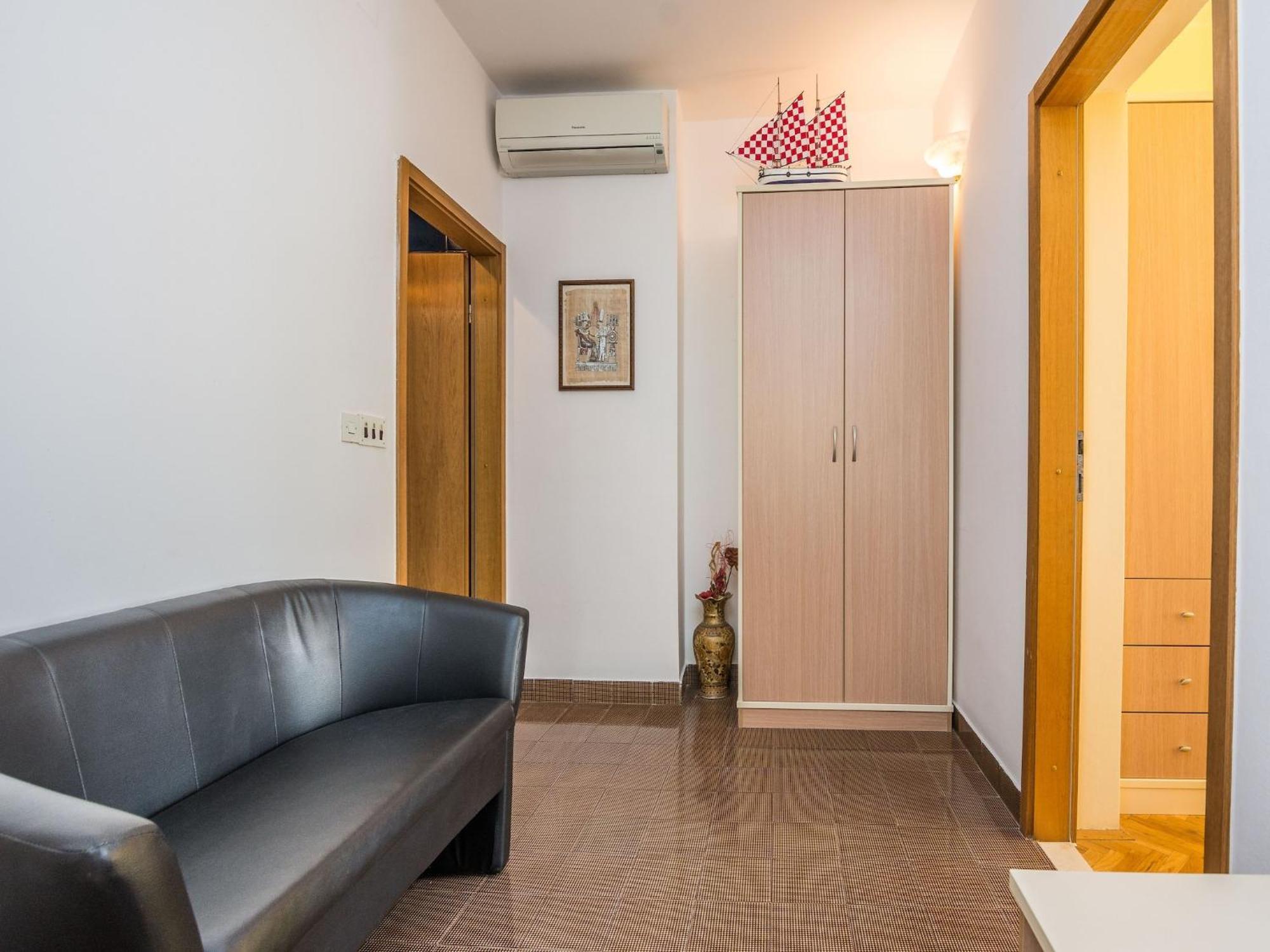 Apartments In House Liveric, In Vir At The Beach 외부 사진